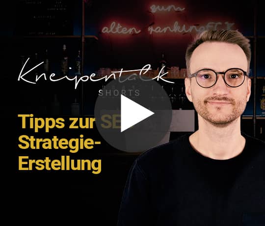 Mann gibt Tipps zur Strategie-Erstellung im Video Thumbnail "Kneipentalk"