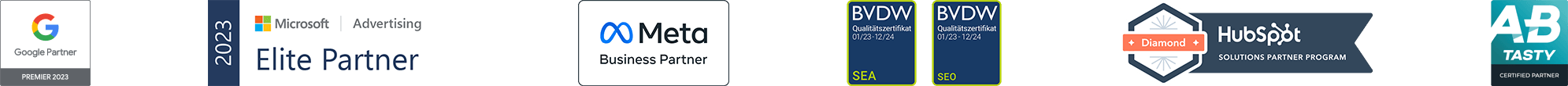 Zertifizierungen und Partnerlogos von Morefire, darunter Google Premier Partner 2023, Microsoft Advertising Elite Partner 2023, Meta Business Partner, BVDW SEA und SEO Zertifikate, HubSpot Diamond Partner und AB Tasty Certified Partner.